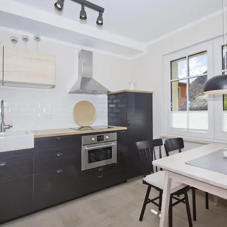 Apartment Ruhige Lage Nah Am Meer, Gartennutzung - Auszeit 02 Alt Reddevitz
